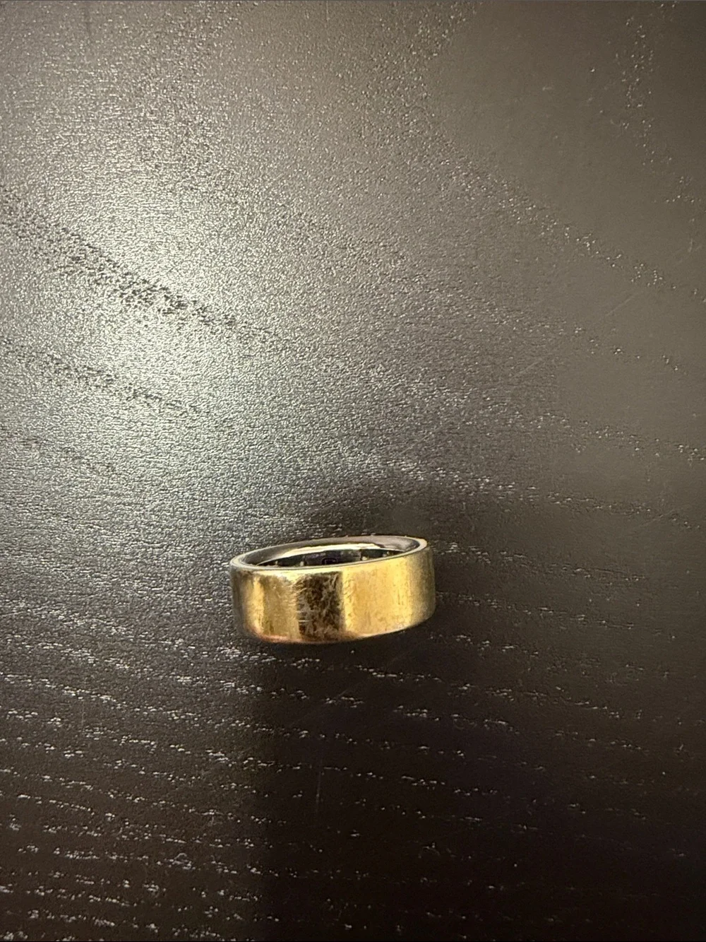 Oura Ring 4 - Gold Size 8